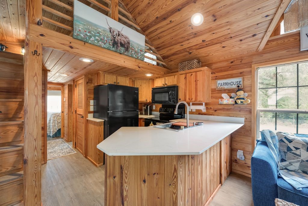 1070 County Road 3030 Bonham TX 75418