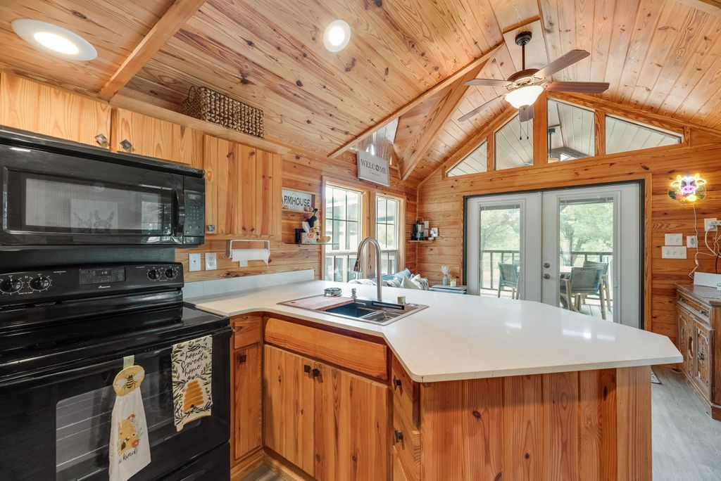 1070 County Road 3030 Bonham TX 75418