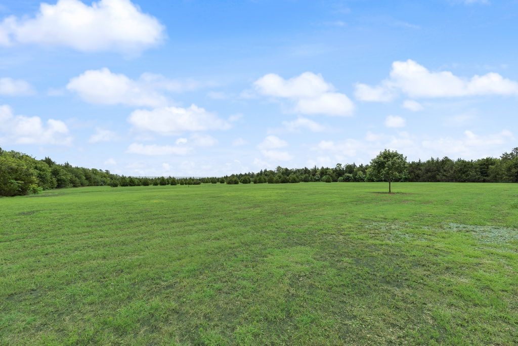 1070 County Road 3030 Bonham TX 75418
