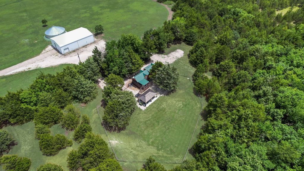 1070 County Road 3030 Bonham TX 75418