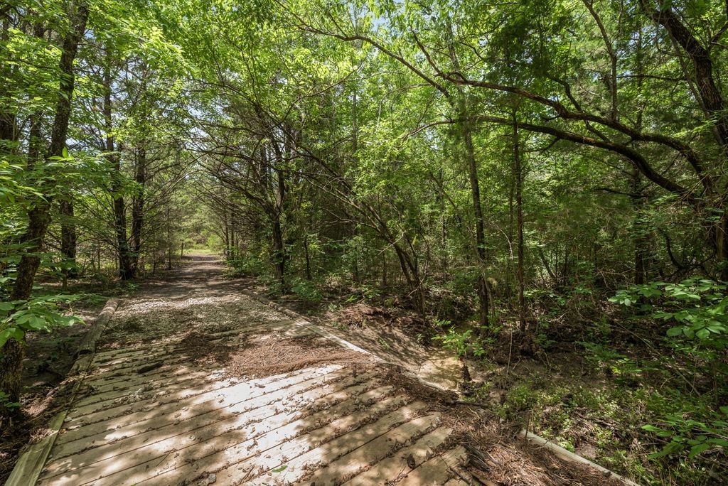 1070 County Road 3030 Bonham TX 75418