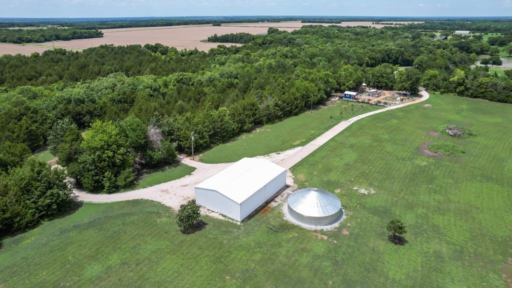 1070 County Road 3030 Bonham TX 75418