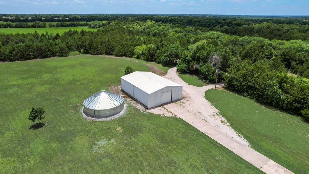 1070 County Road 3030 Bonham TX 75418