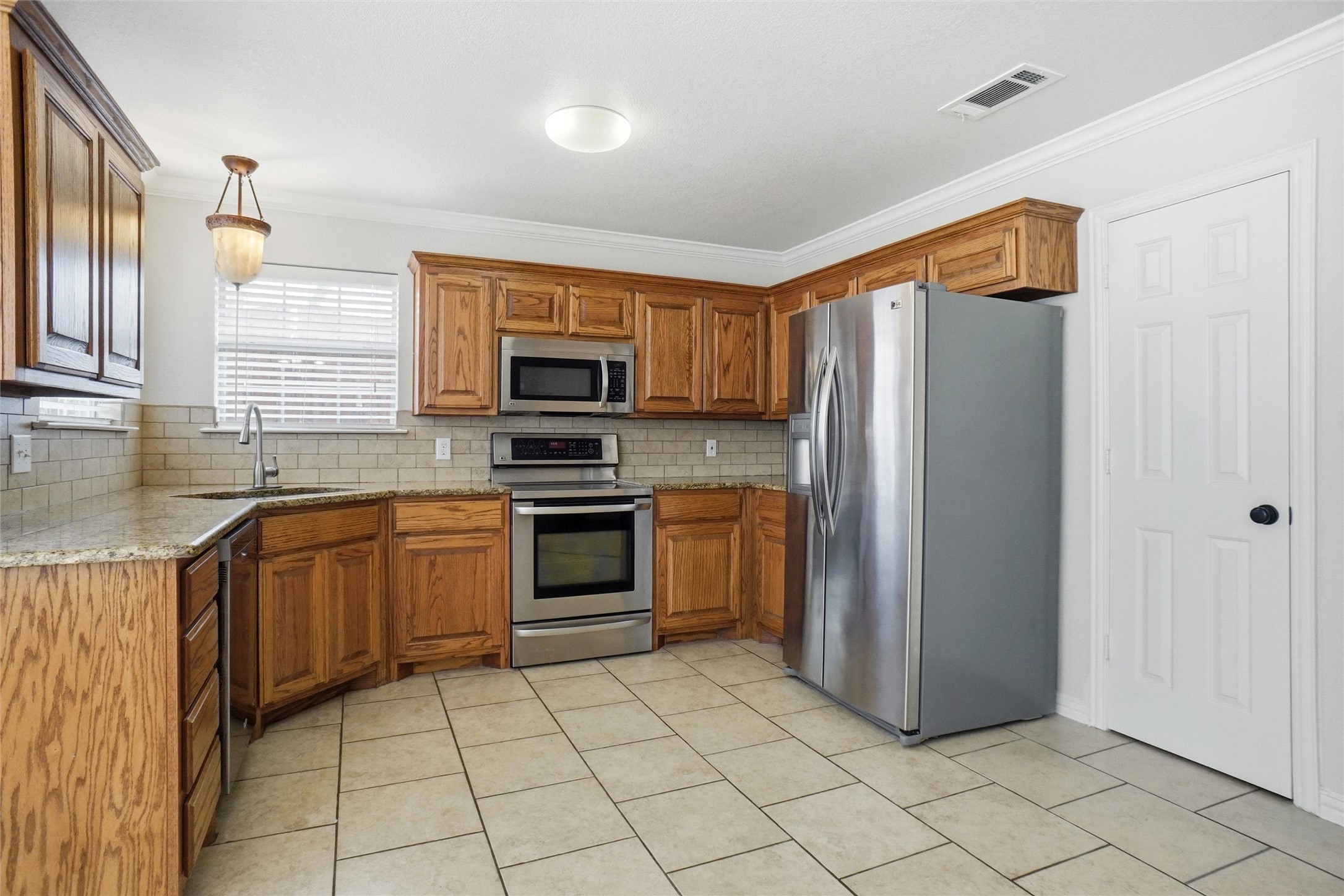 8102 Melrose Street E White Settlement TX 76108