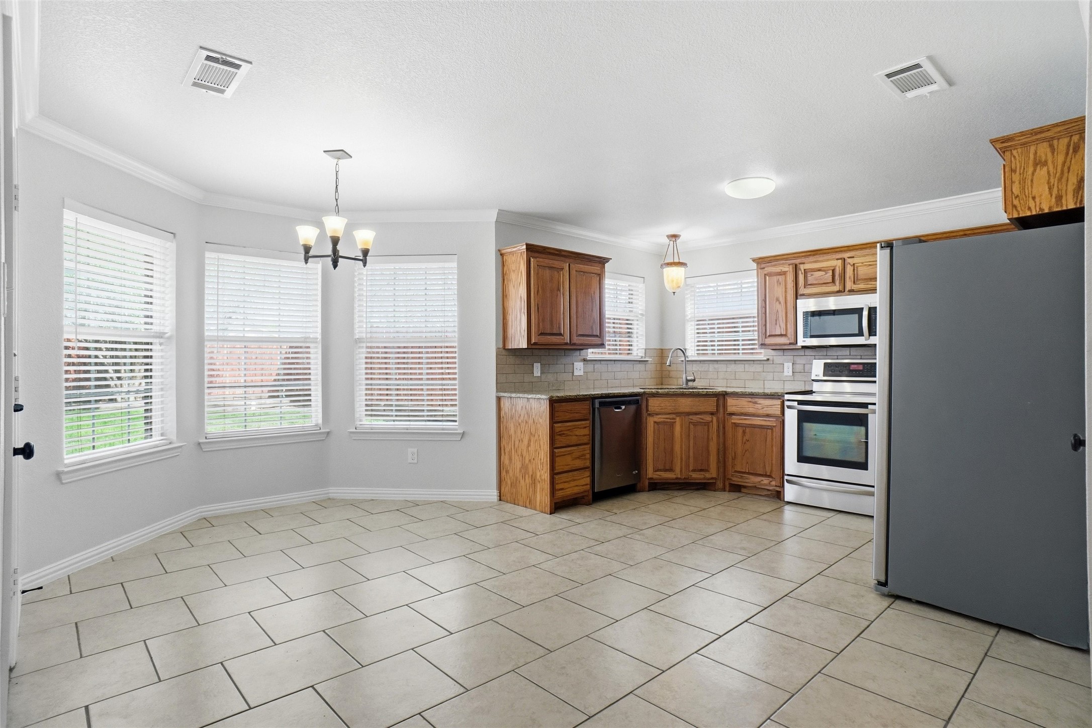 8102 Melrose Street E White Settlement TX 76108