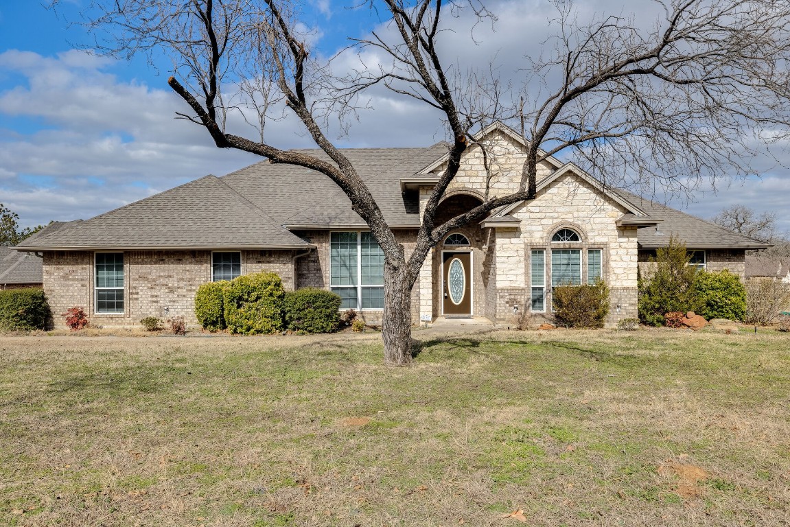 9300 Pecantree Court Burleson TX 76028