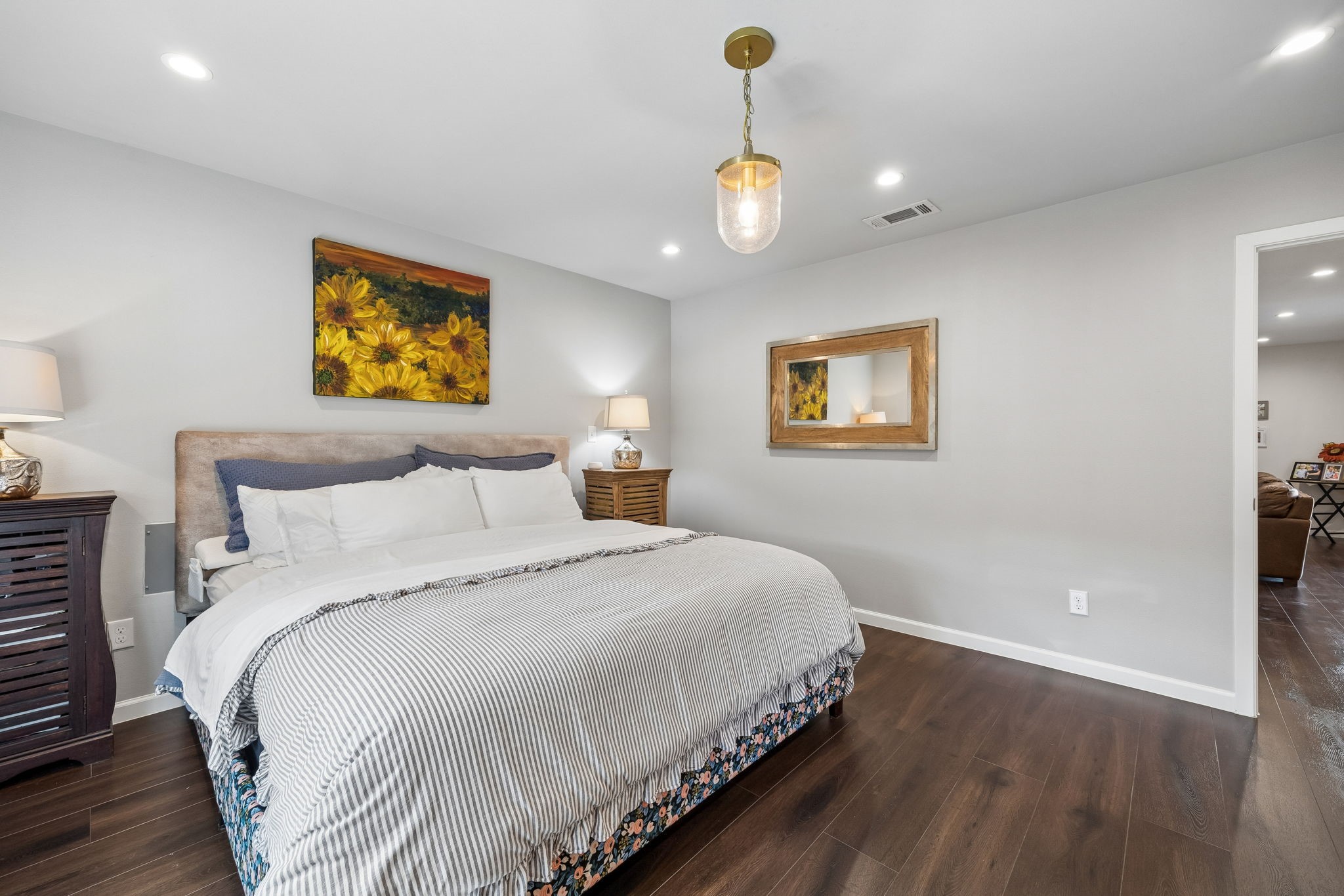 9422 Lenel Place Dallas TX 75220