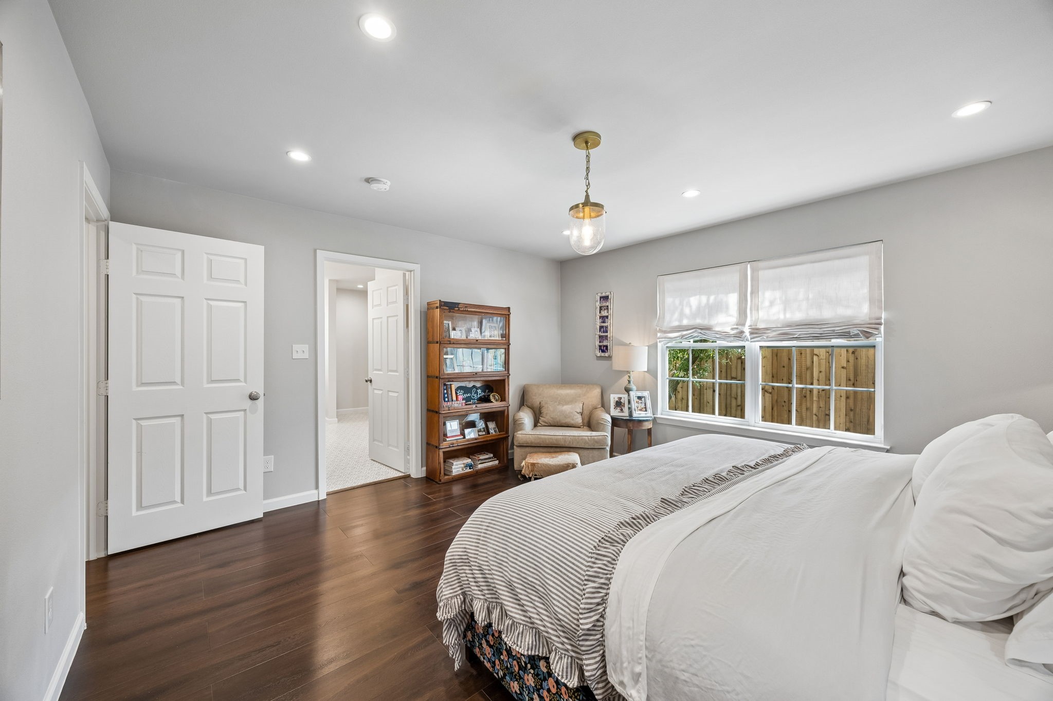 9422 Lenel Place Dallas TX 75220