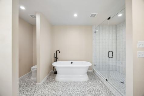 9422 Lenel Place Dallas TX 75220