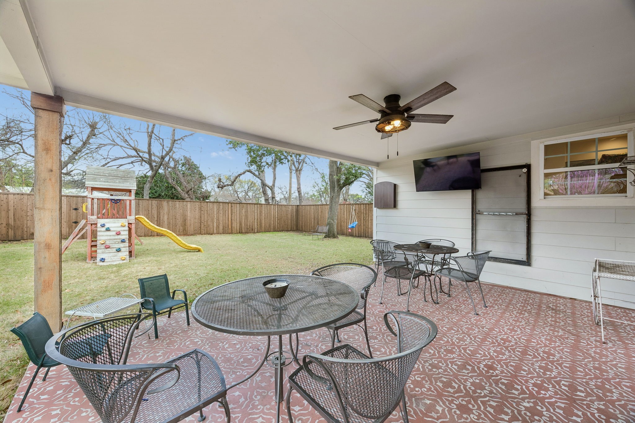 9422 Lenel Place Dallas TX 75220