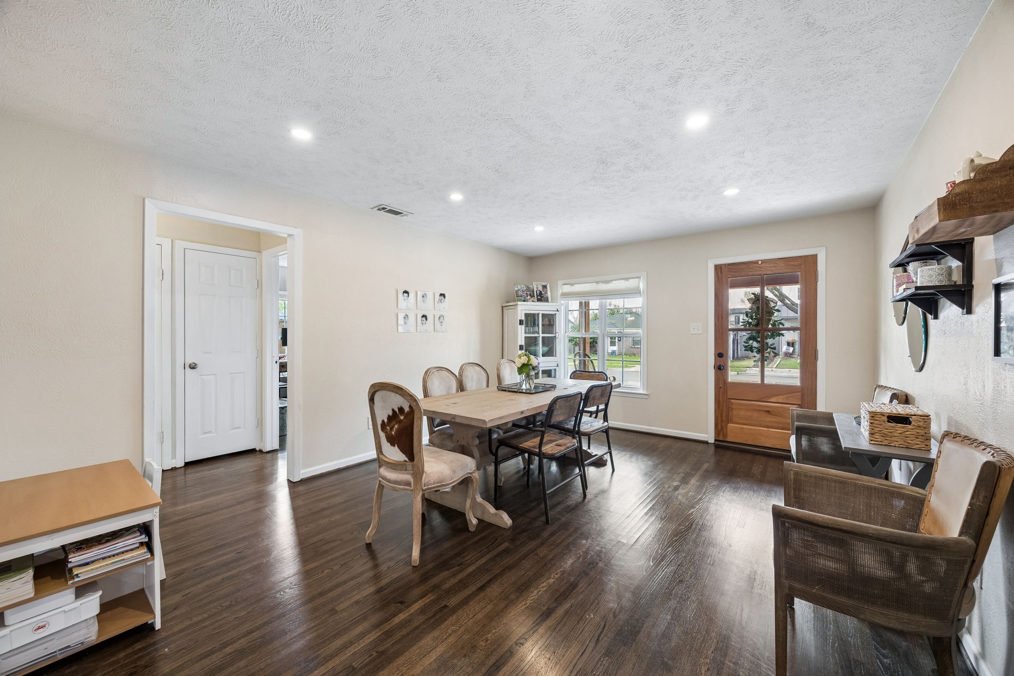 9422 Lenel Place Dallas TX 75220