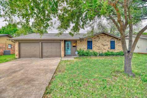 636 Sue Ann Lane Burleson TX 76028