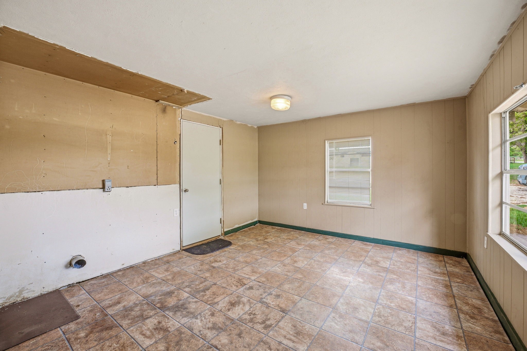 305 County Road 483 Stephenville TX 76401