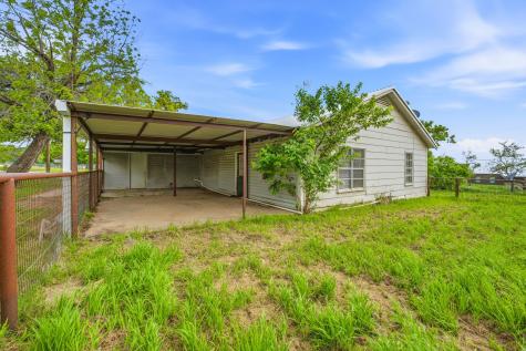 305 County Road 483 Stephenville TX 76401