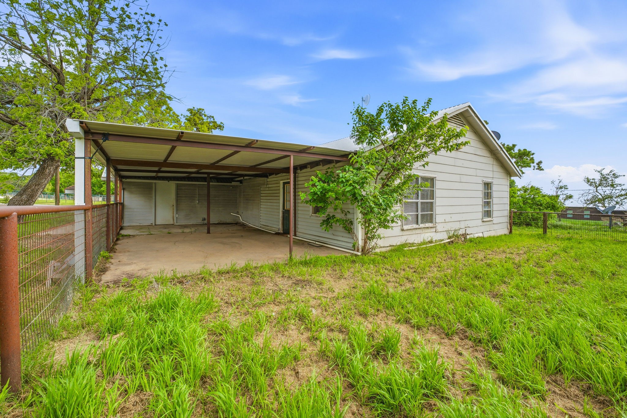305 County Road 483 Stephenville TX 76401