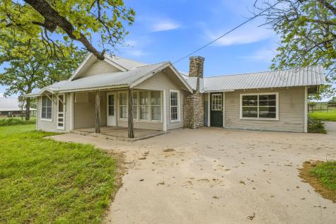 305 County Road 483 Stephenville TX 76401