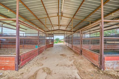305 County Road 483 Stephenville TX 76401