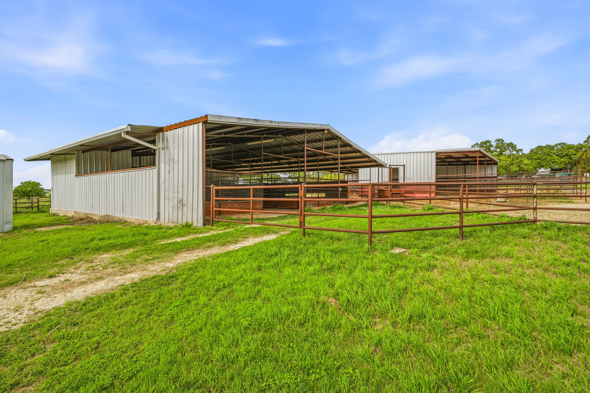 305 County Road 483 Stephenville TX 76401