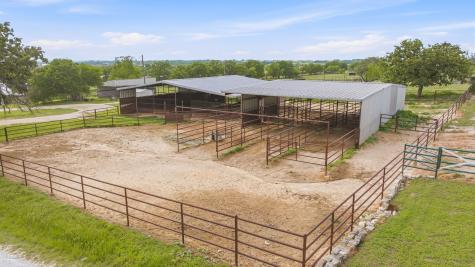 305 County Road 483 Stephenville TX 76401