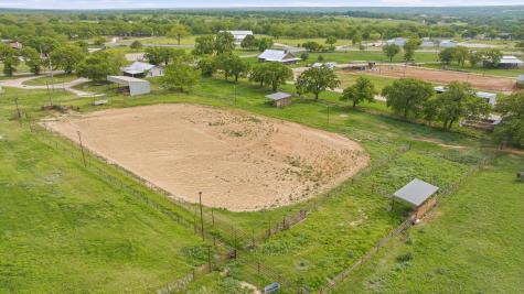 305 County Road 483 Stephenville TX 76401