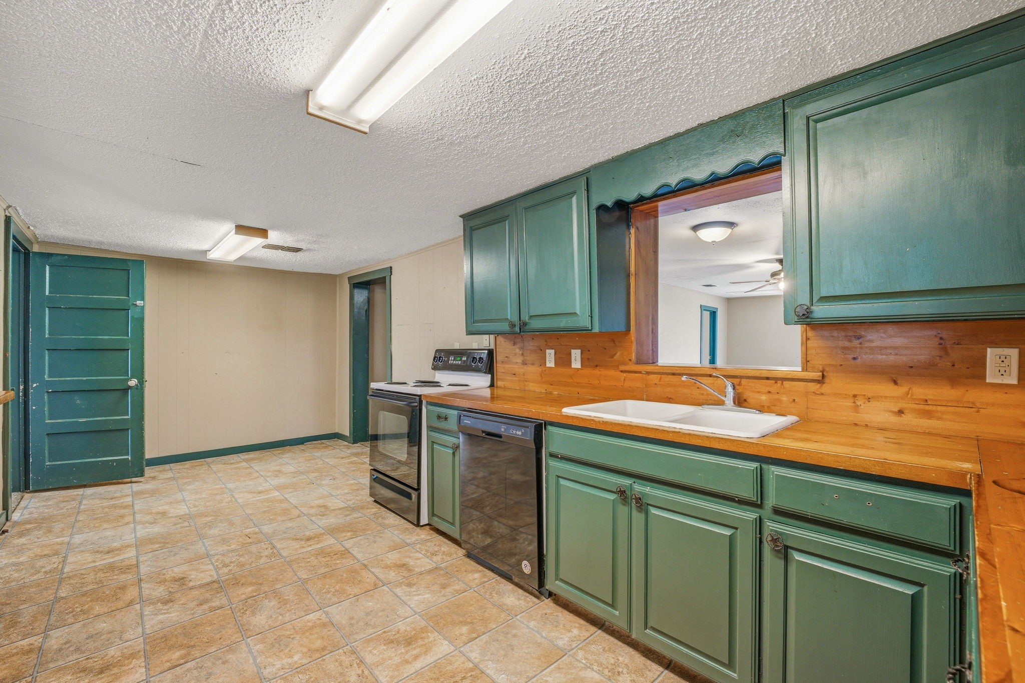 305 County Road 483 Stephenville TX 76401