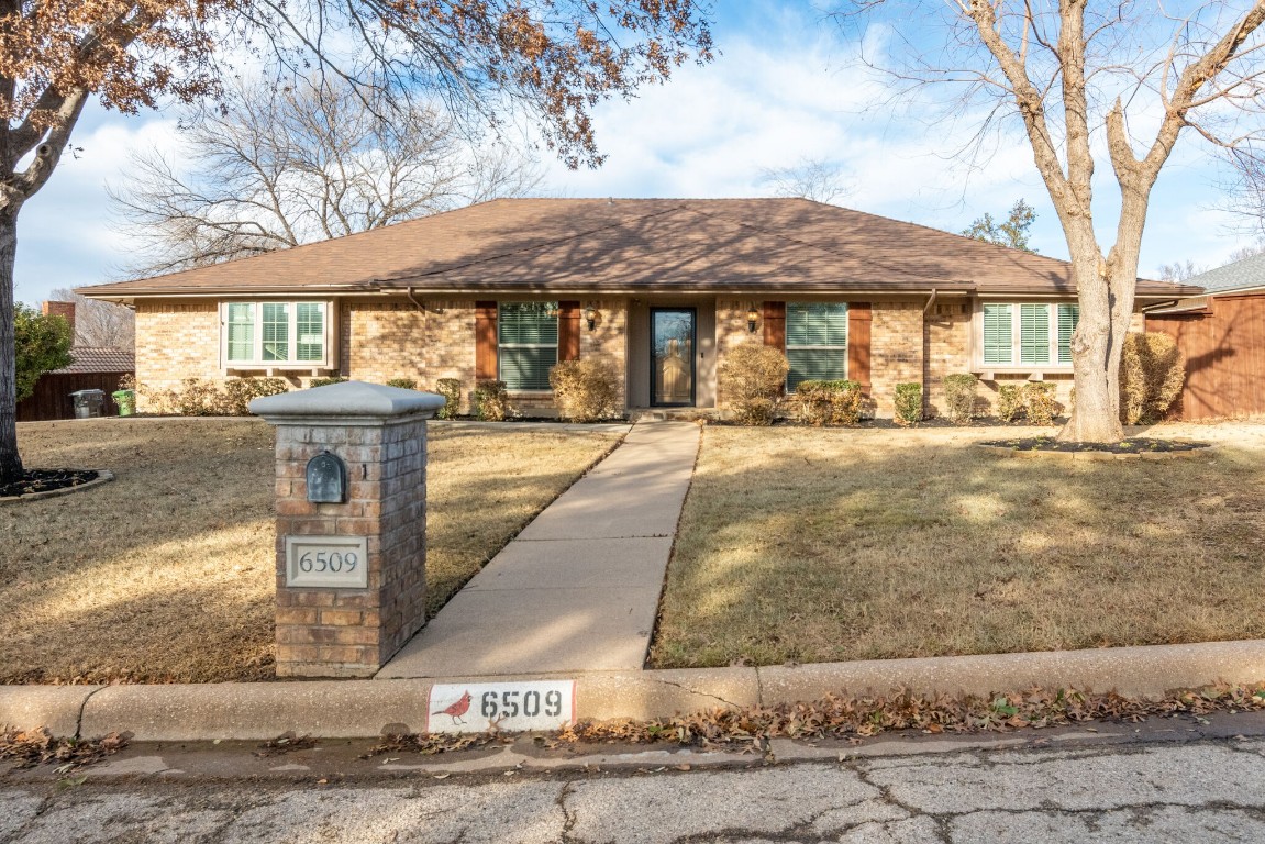 6509 Woodcreek Lane North Richland Hills TX 76180