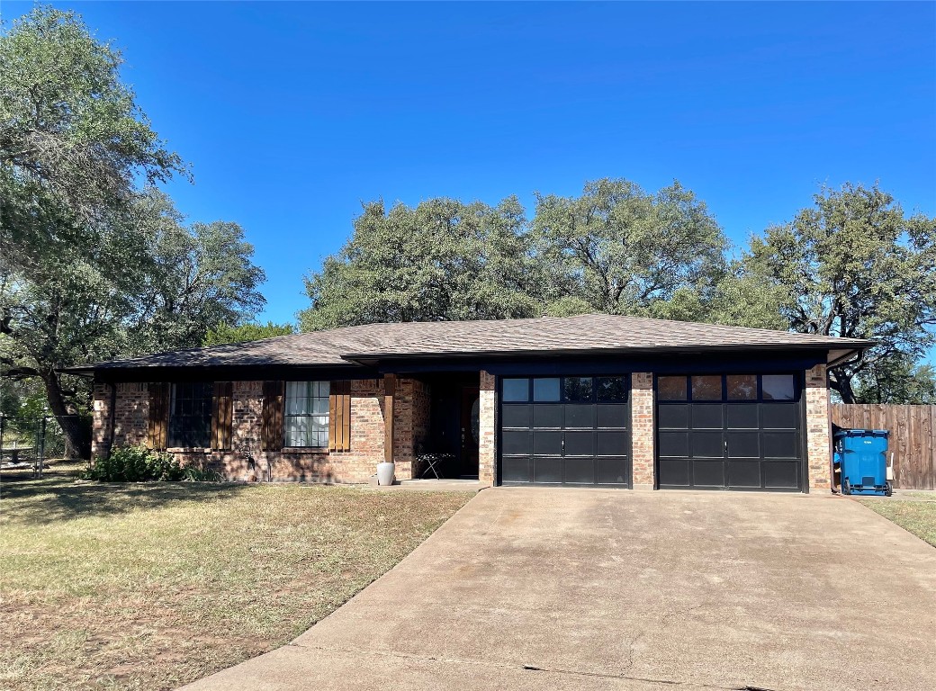 2120 N Rough Creek Court Granbury TX 76048