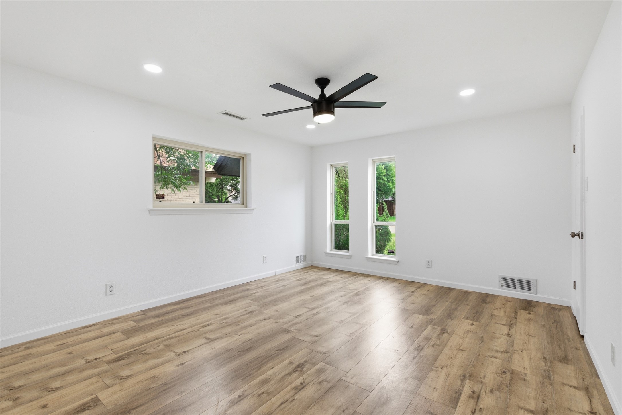 11022 Ferndale Road Dallas TX 75238