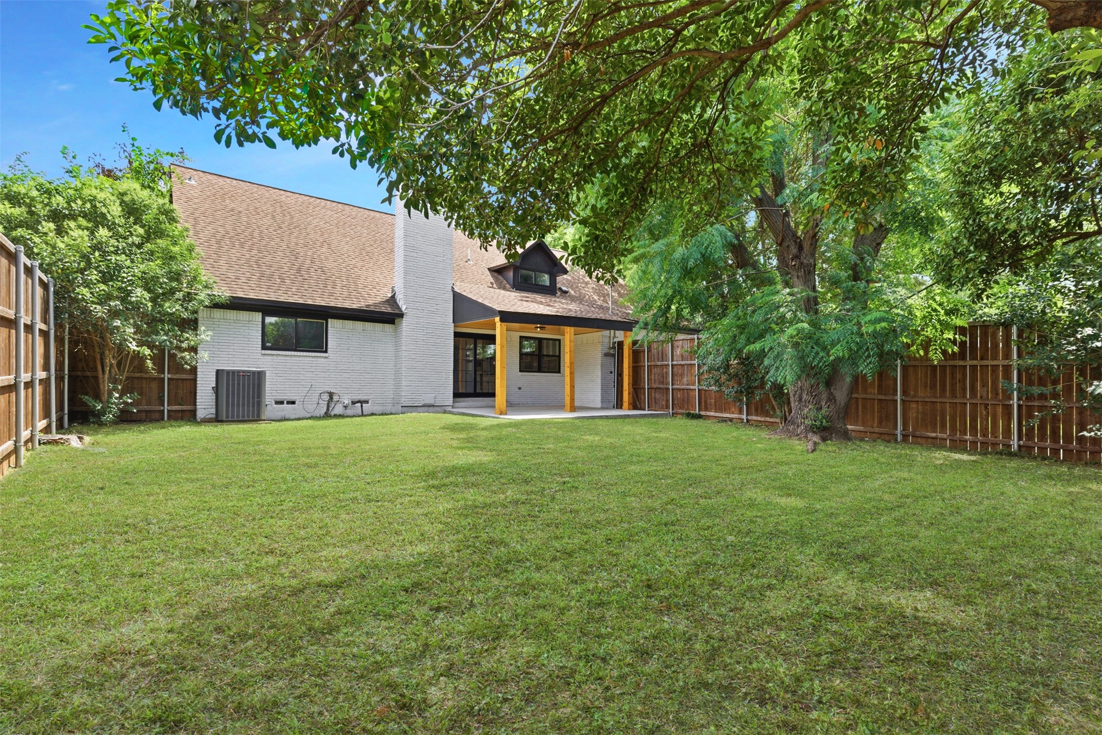 11022 Ferndale Road Dallas TX 75238