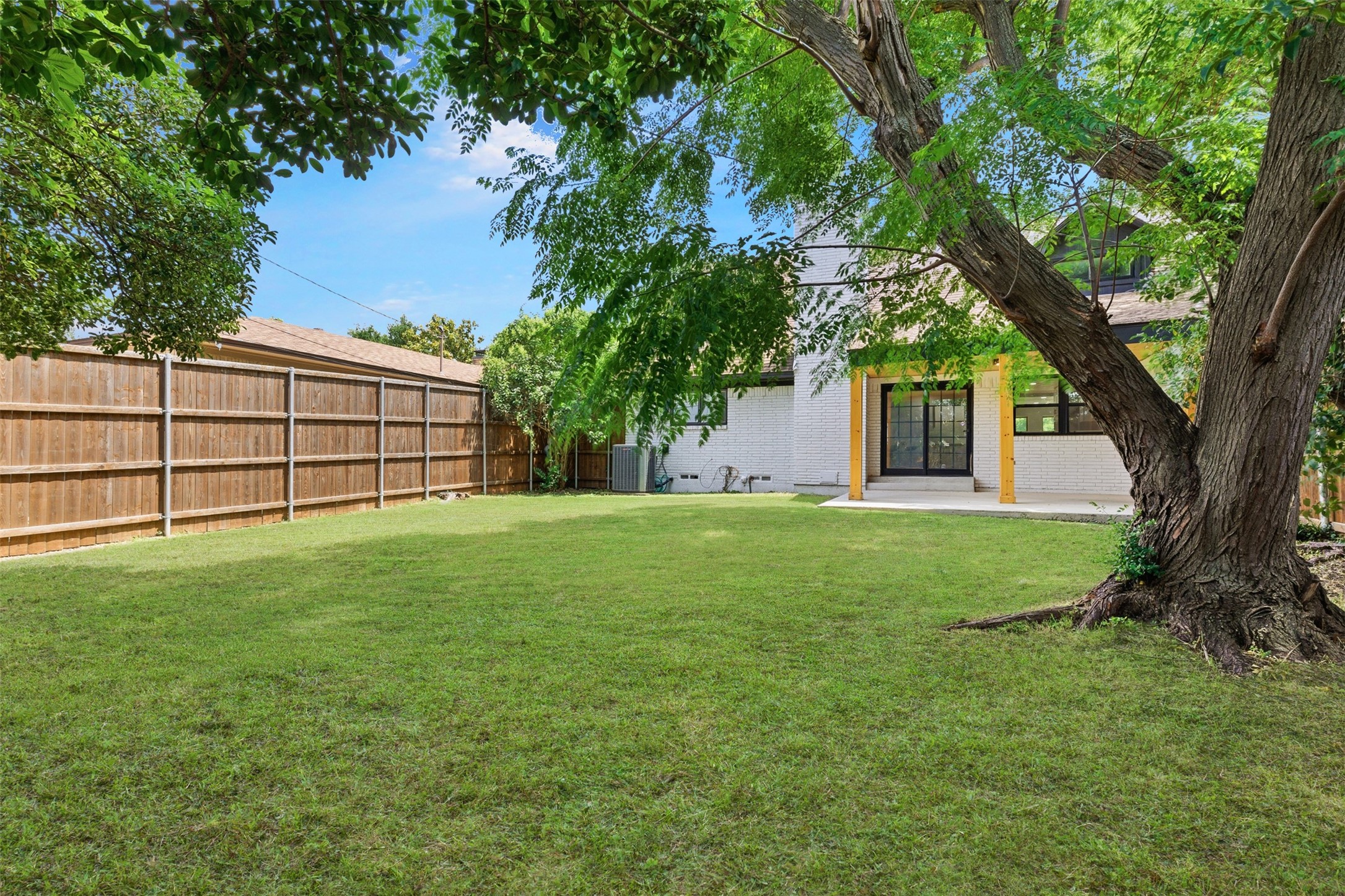 11022 Ferndale Road Dallas TX 75238
