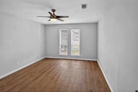 835 38th Street SE Paris TX 75462