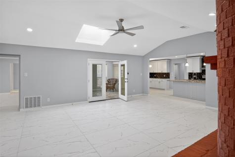 835 38th Street SE Paris TX 75462