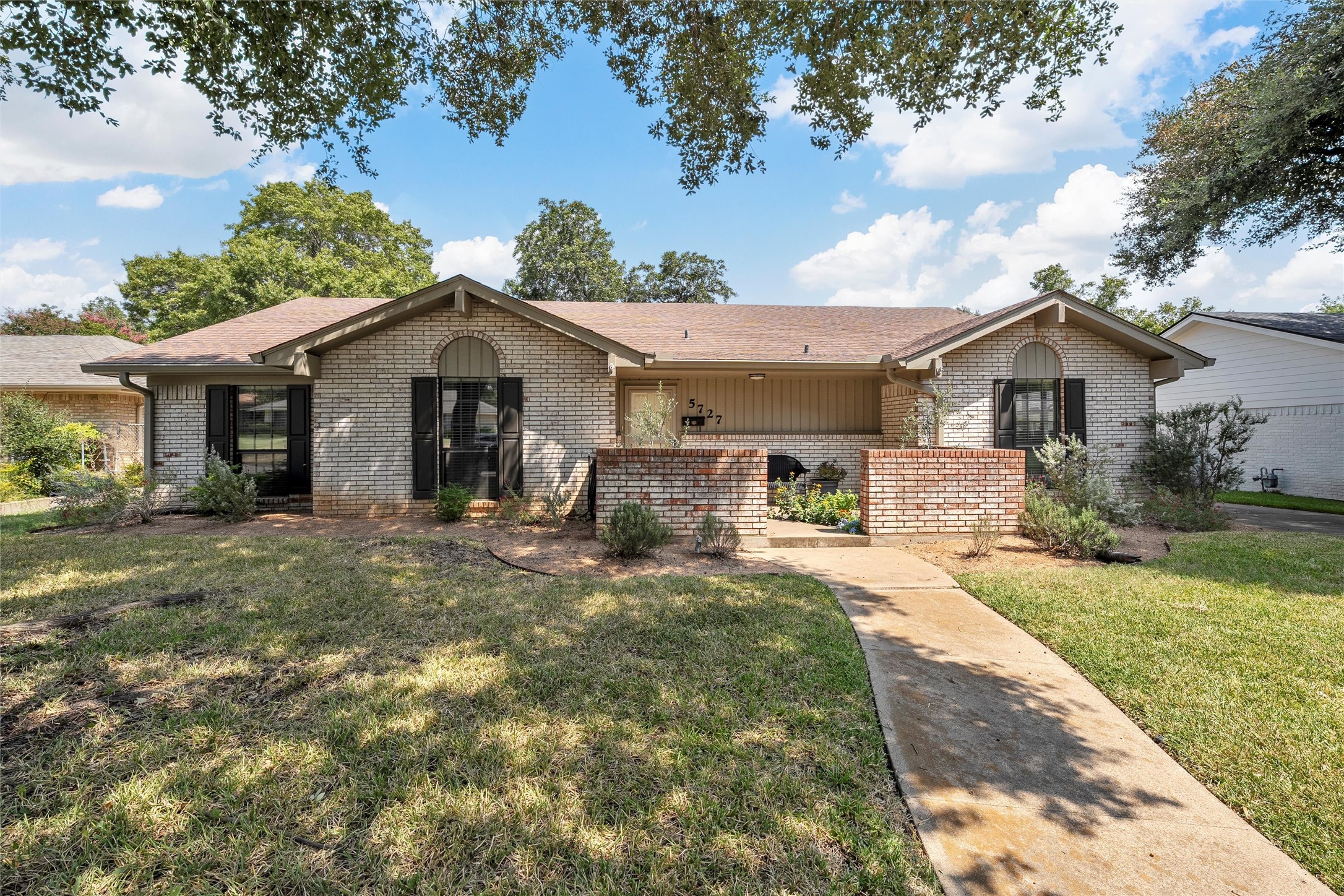 5727 Lakemont Circle Waco TX 76710