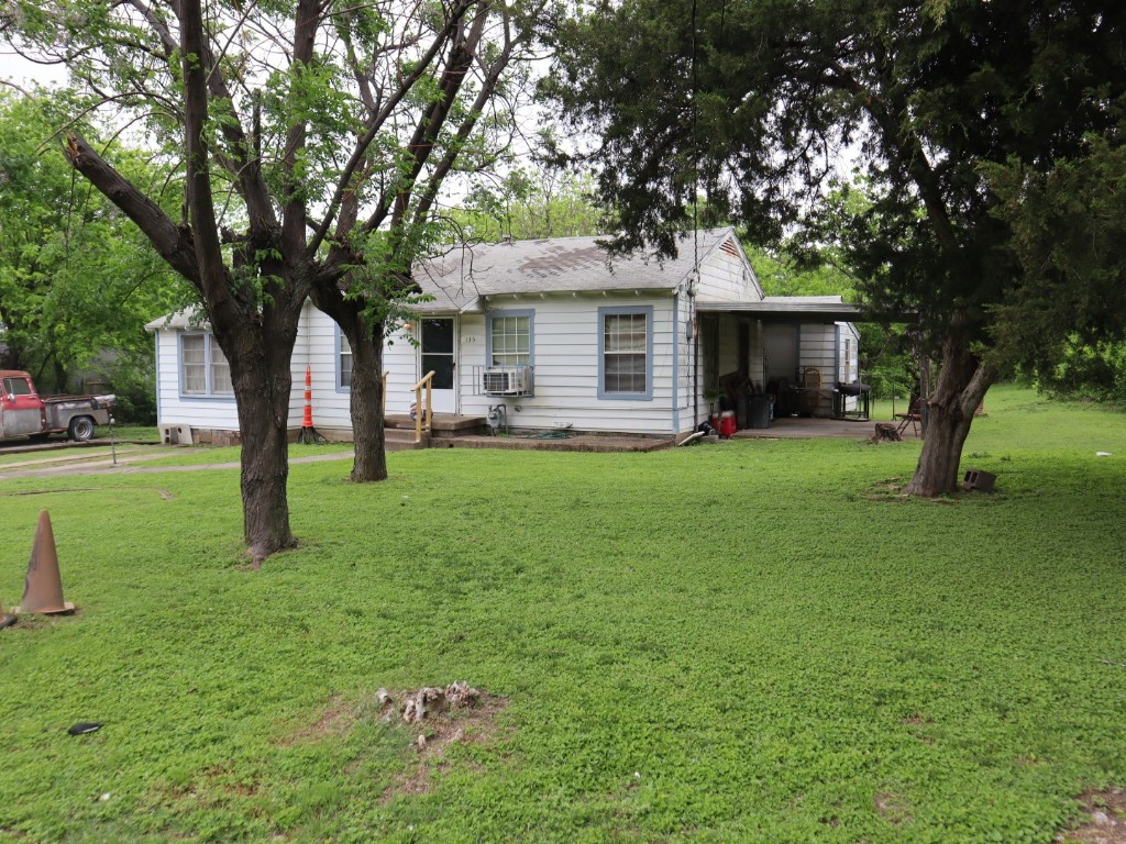 135 Annarose Drive Dallas TX 75232