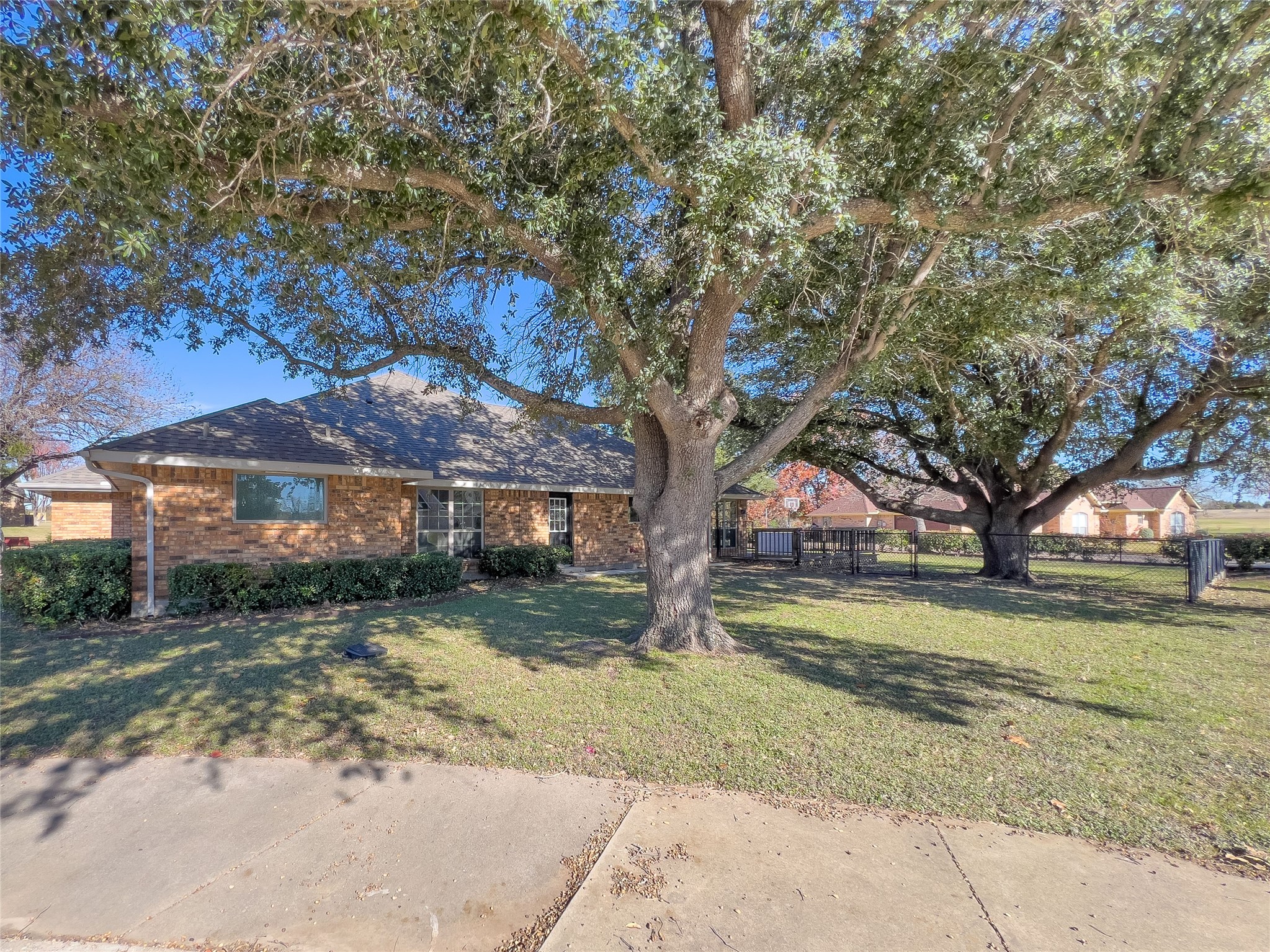 101 Village Gate Drive Waxahachie TX 75165