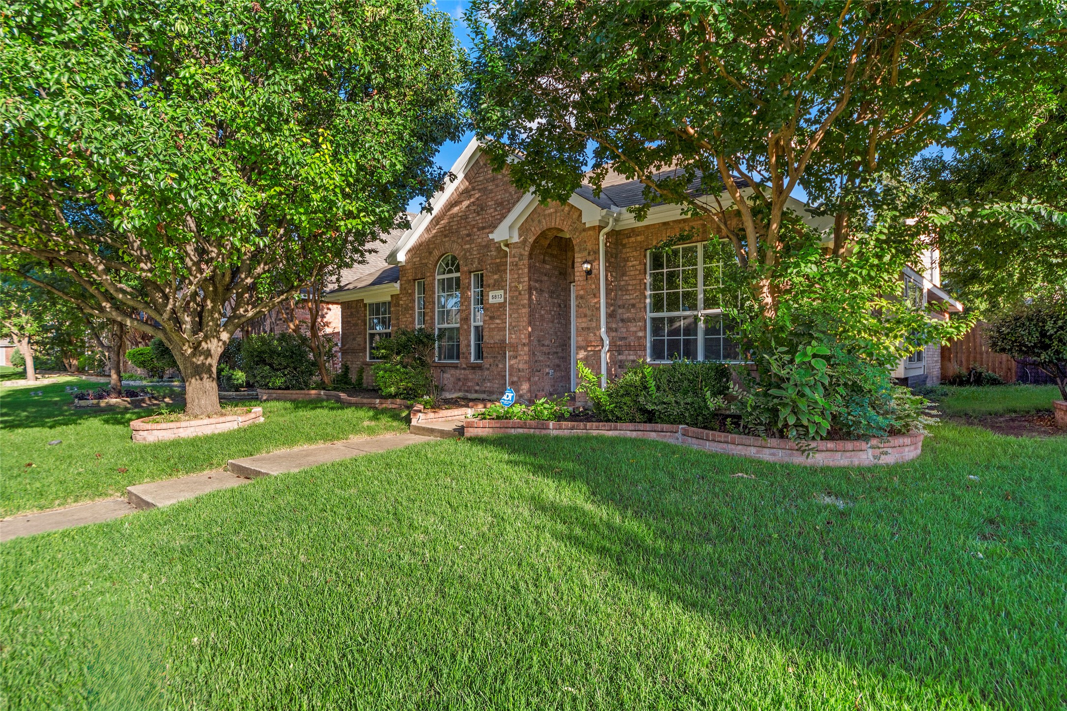 5813 Blue Spruce Lane Mckinney TX 75070