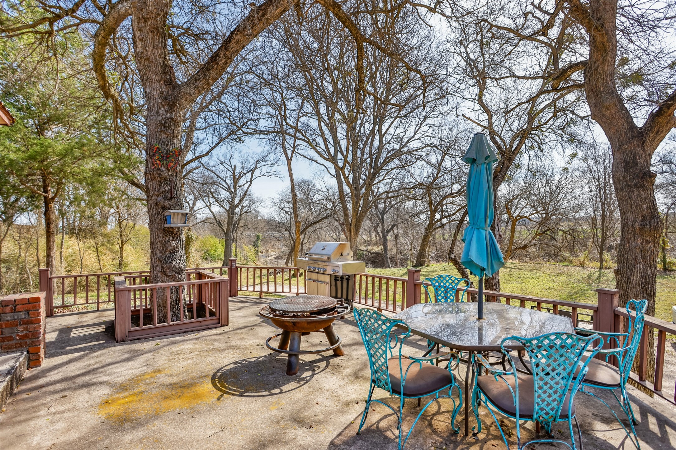 231 Hickory Street Lindsay TX 76250