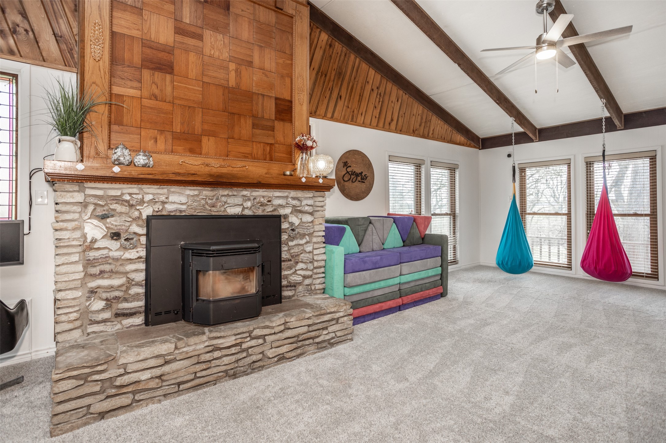 231 Hickory Street Lindsay TX 76250