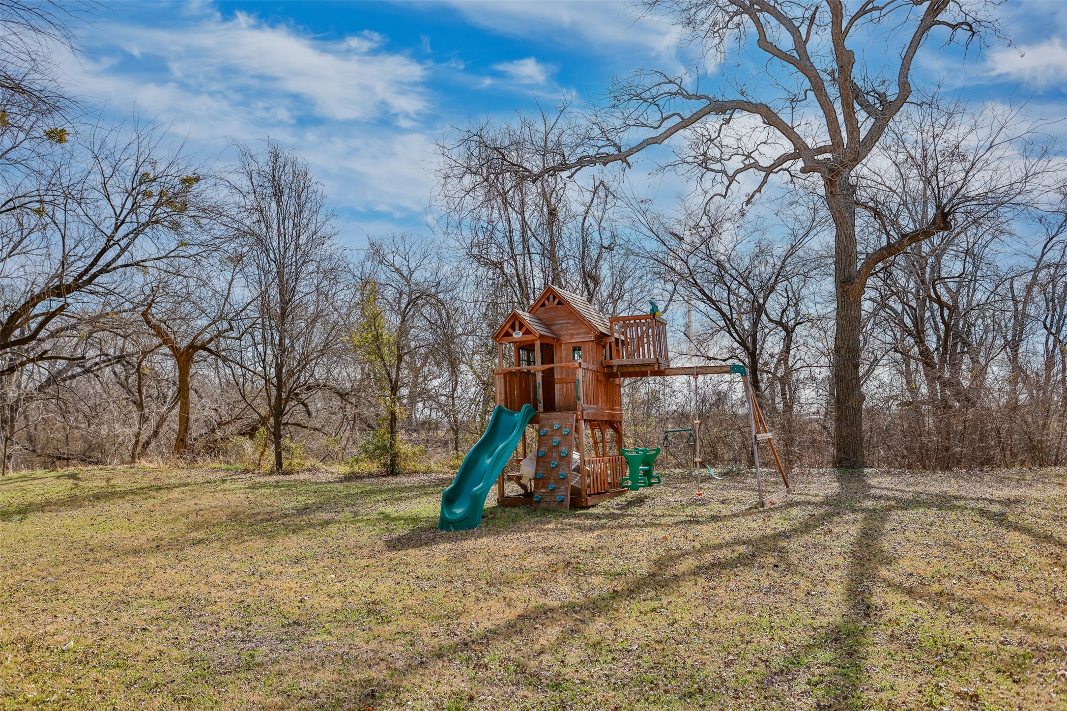 231 Hickory Street Lindsay TX 76250
