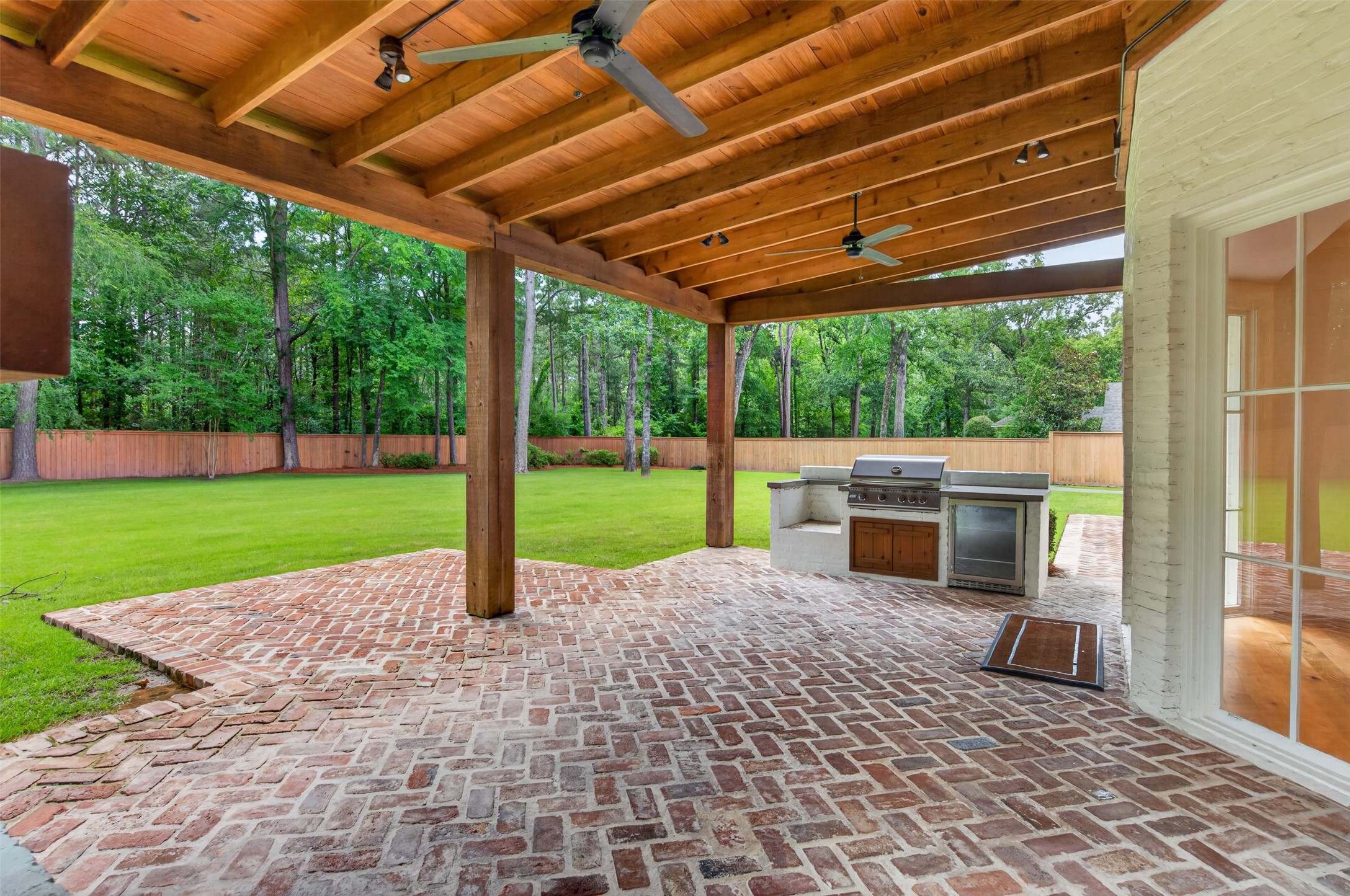 2673 Alvamar Drive Shreveport LA 71106