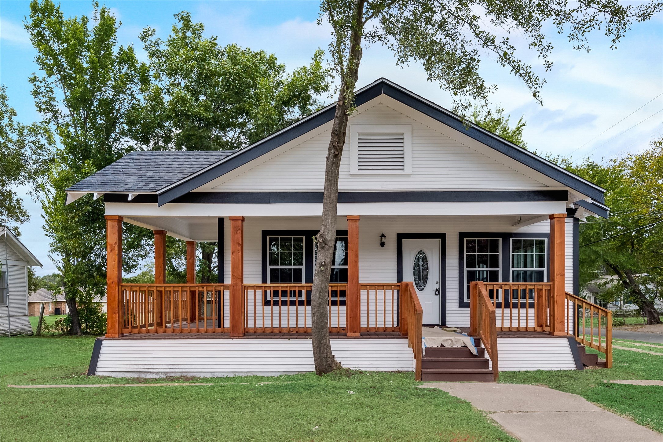 2420 N Beaton Street Corsicana TX 75110