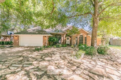 1304 Arbors Court Mansfield TX 76063