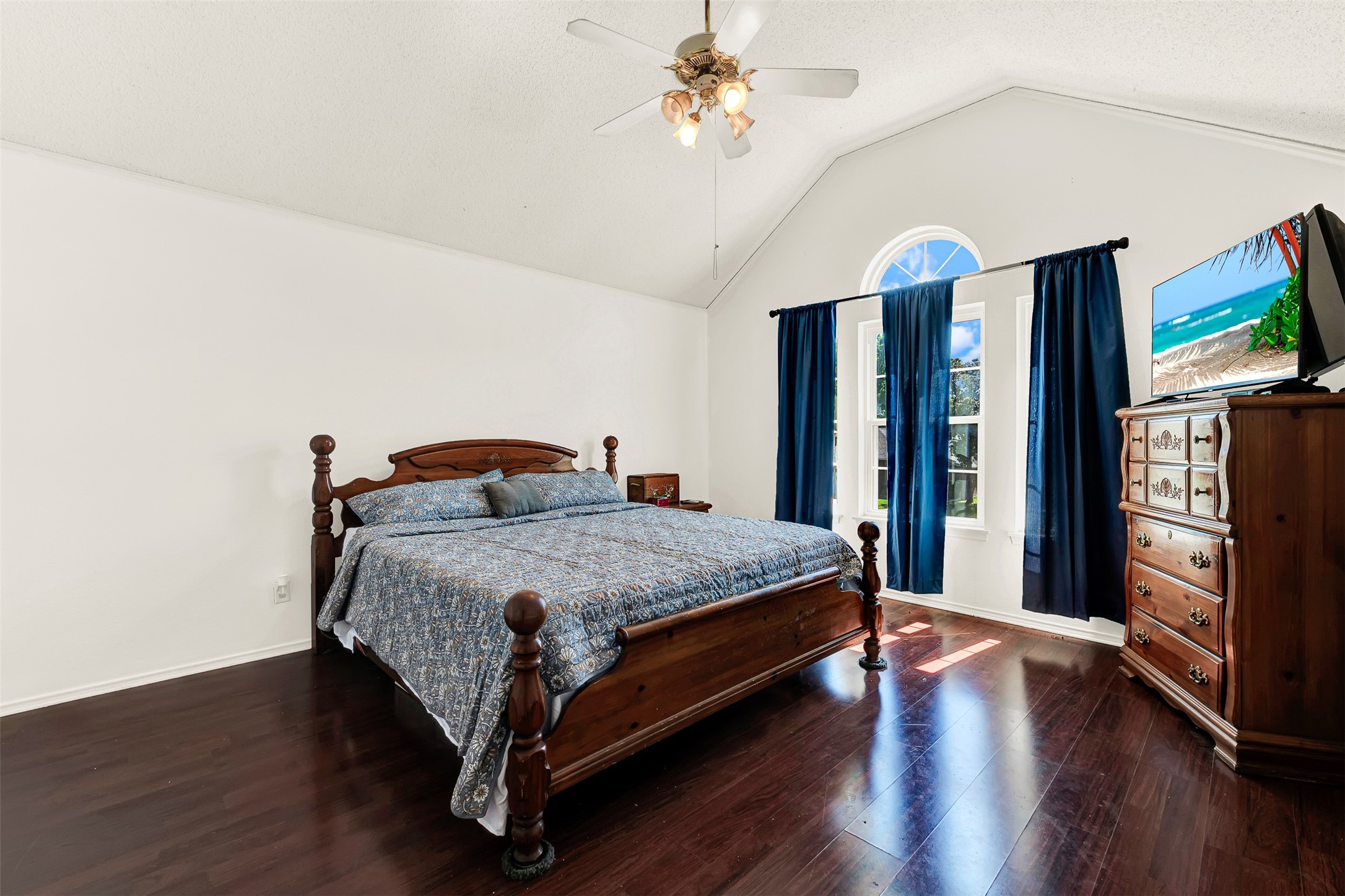 2828 Linden Lane Grand Prairie TX 75052