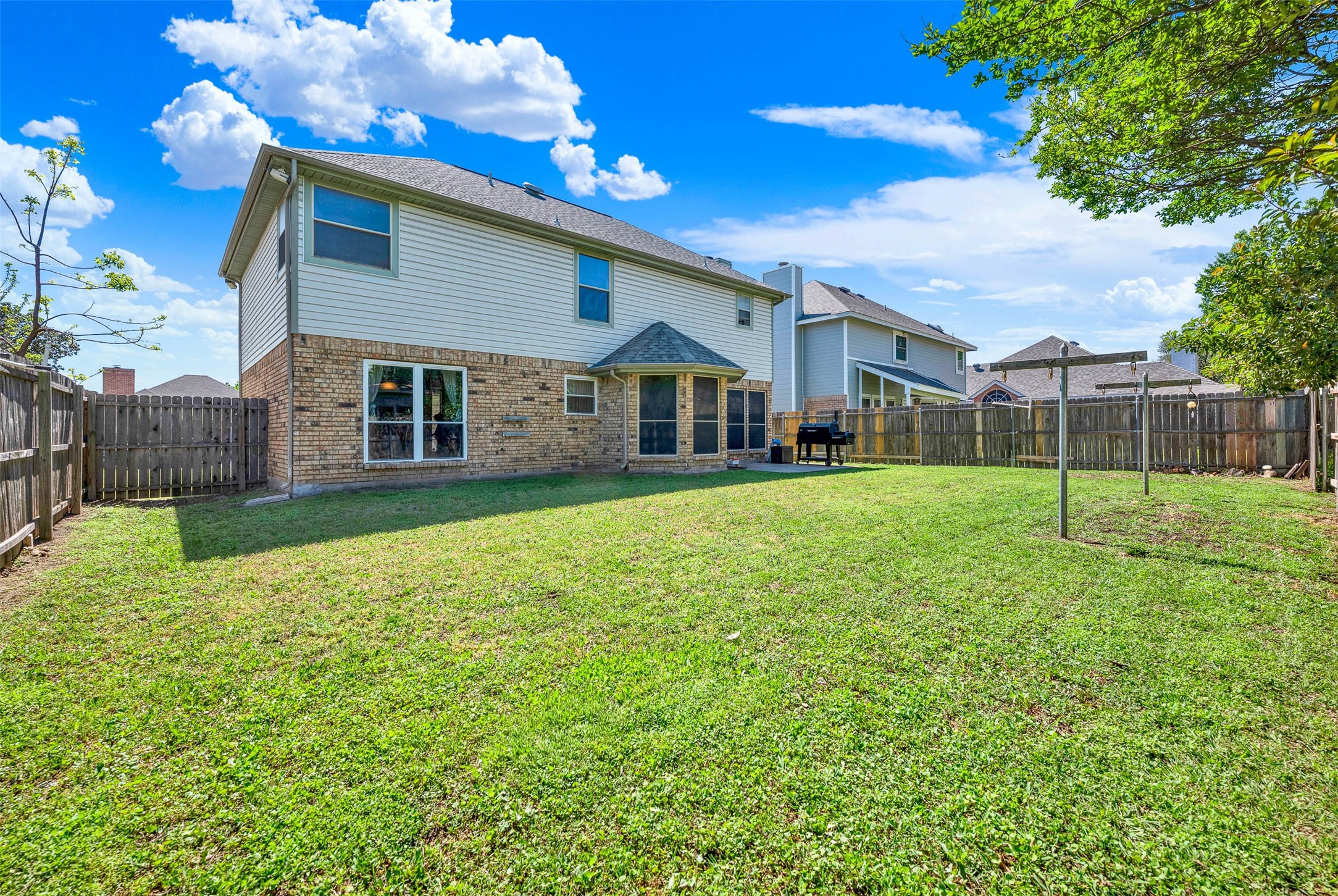 2828 Linden Lane Grand Prairie TX 75052