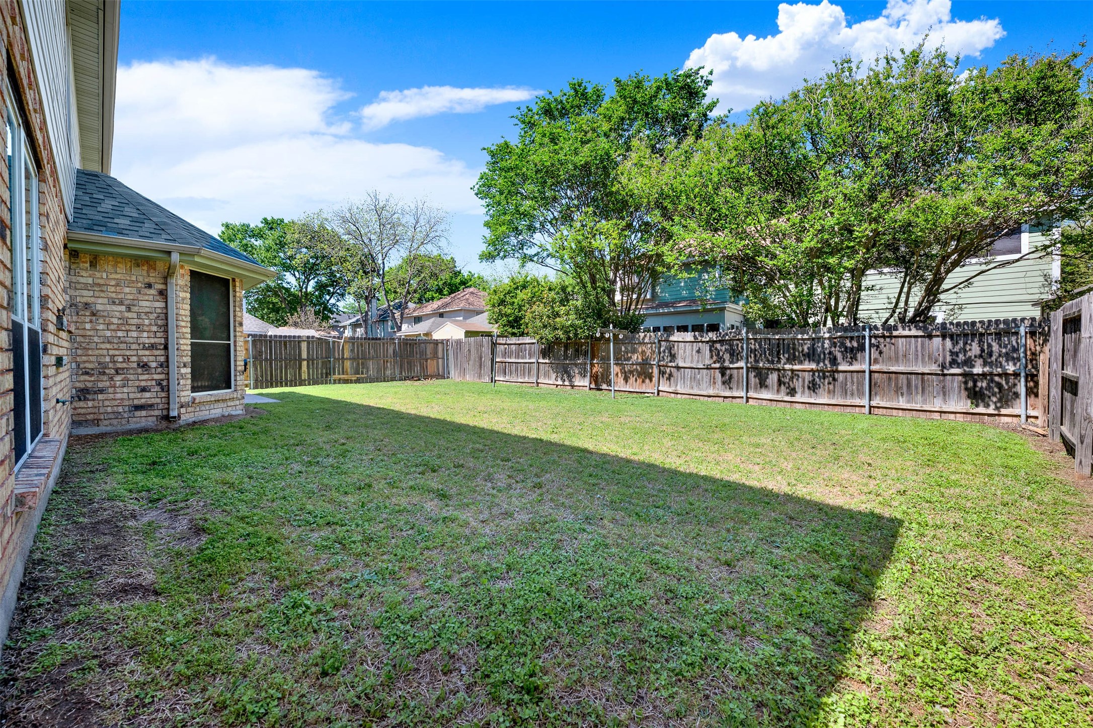 2828 Linden Lane Grand Prairie TX 75052
