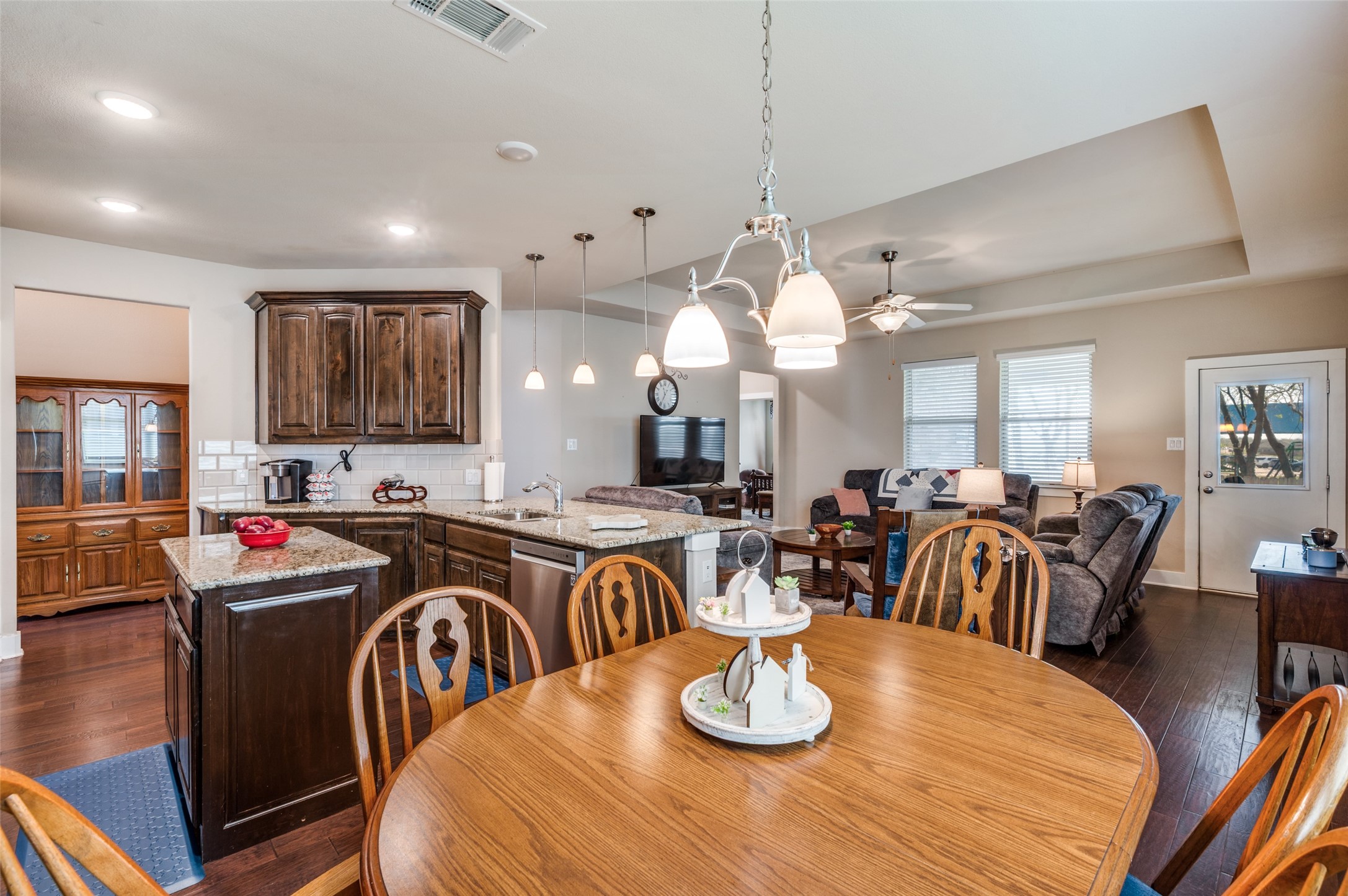 9 S Highland Drive Sanger TX 76266