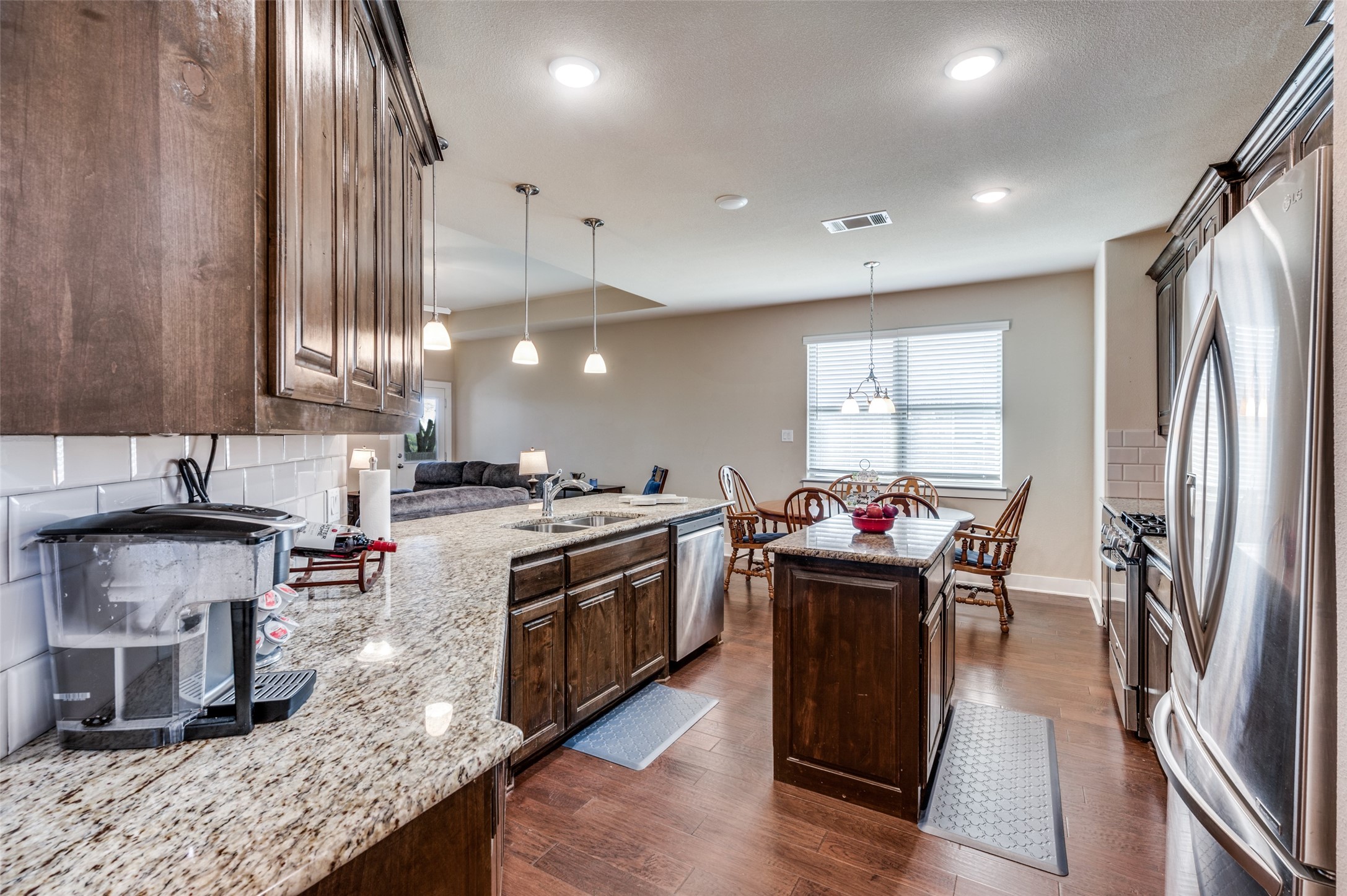 9 S Highland Drive Sanger TX 76266