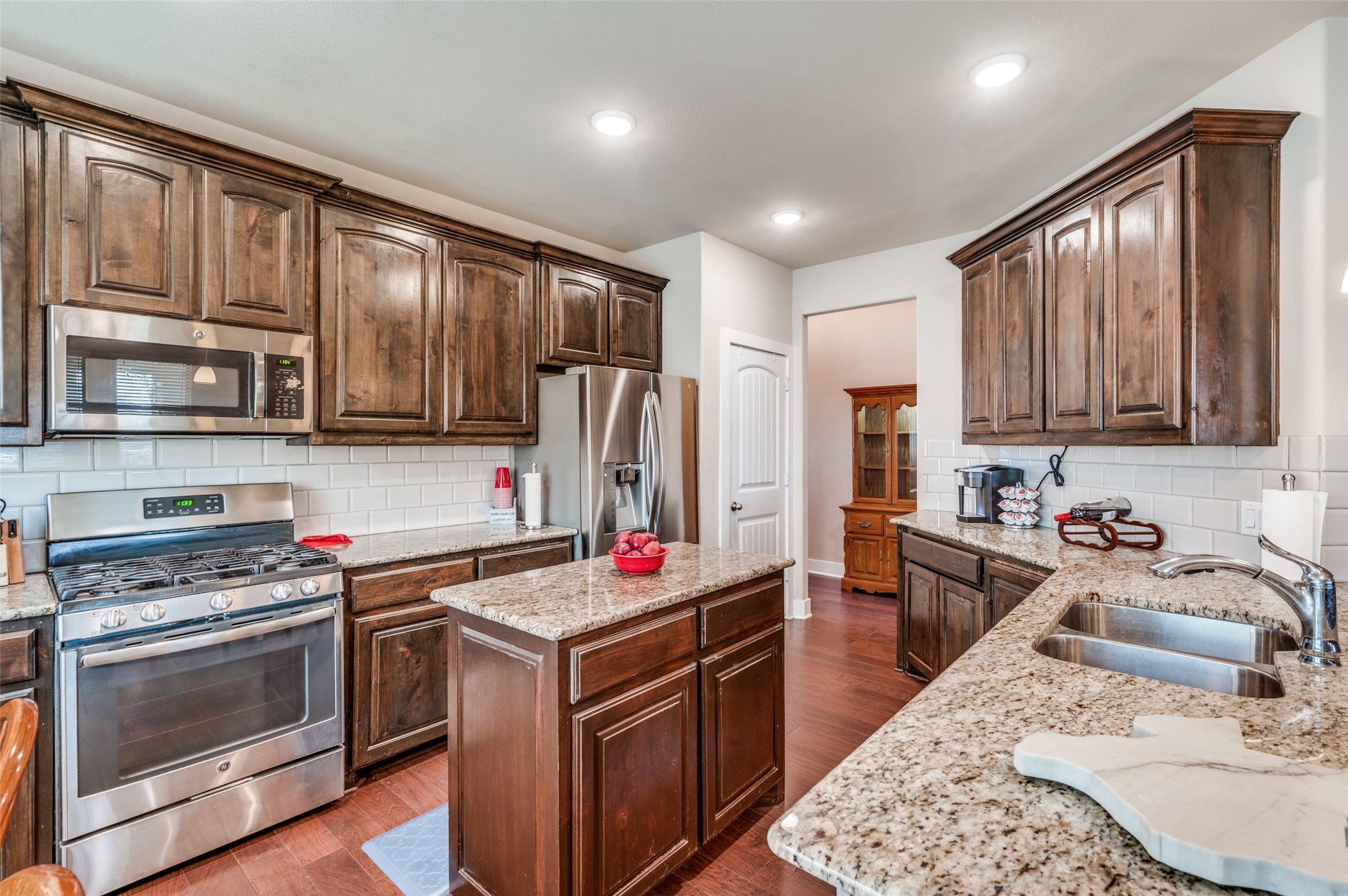 9 S Highland Drive Sanger TX 76266