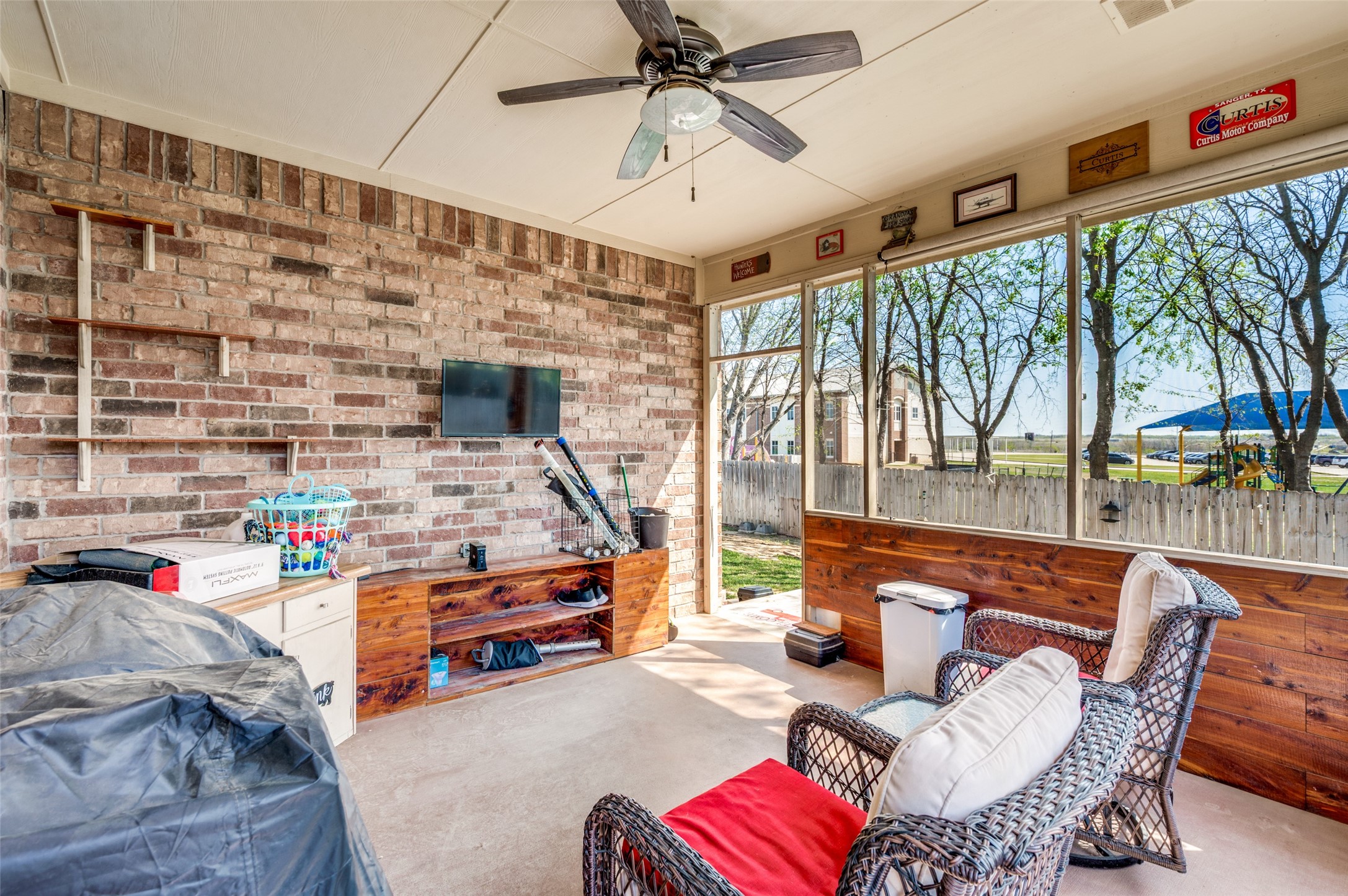 9 S Highland Drive Sanger TX 76266