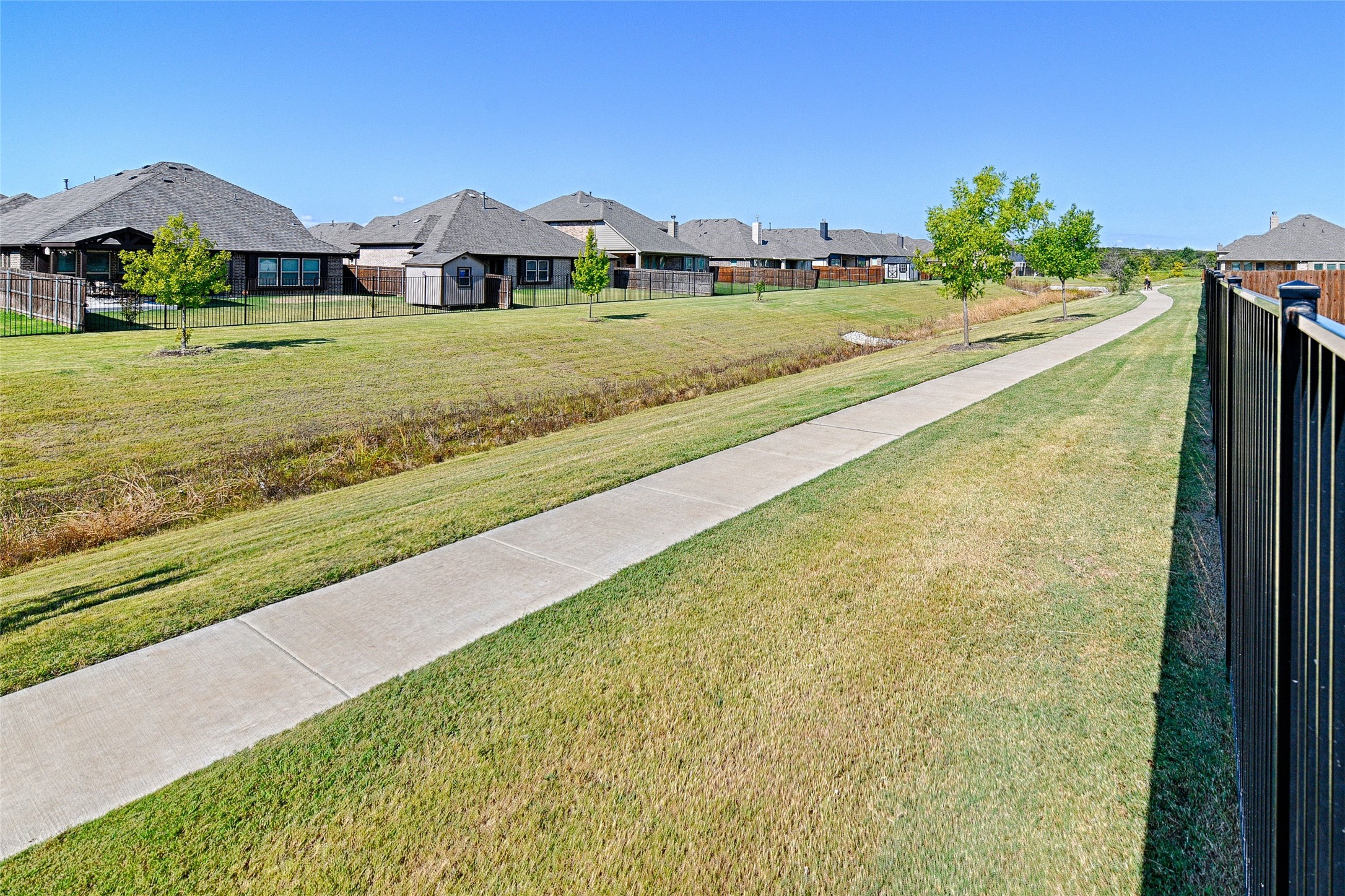 521 Livia Street Burleson TX 76028